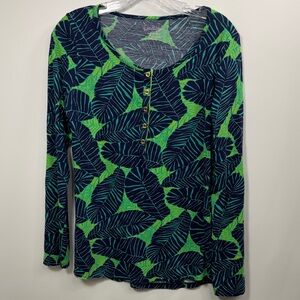 Lilly Pulitzer Porter top under the palms Henley top size small.